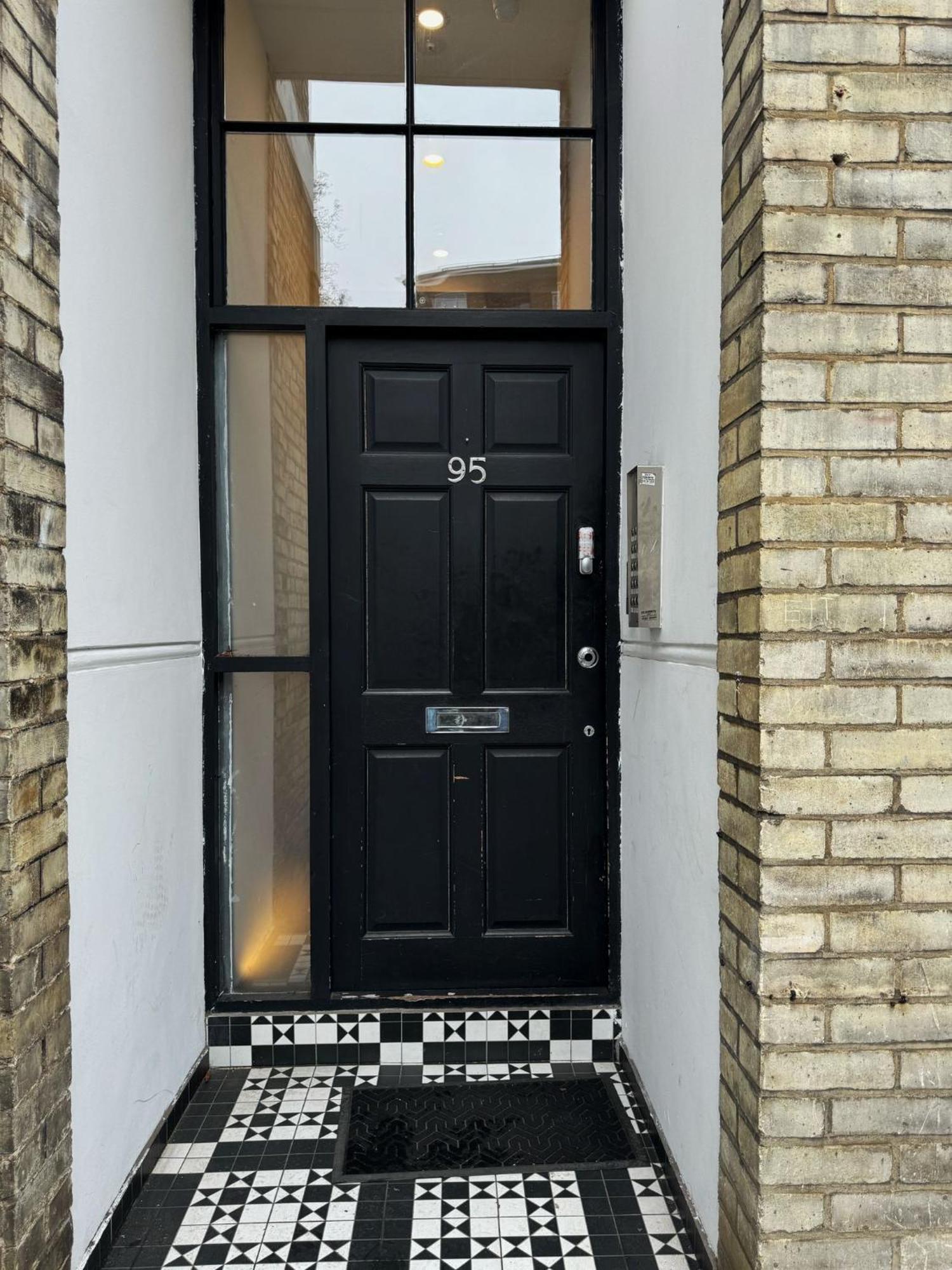 95 Studios London Eksteriør billede